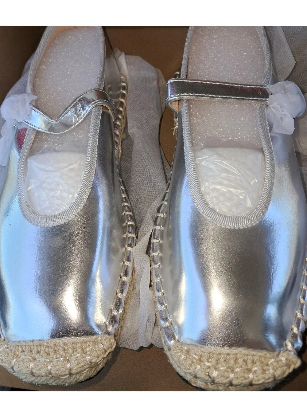 Coutgo NWT Metallic Silver Faux Leather Mary Jane Espadrilles With Jute 7.5